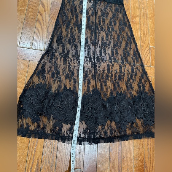 Symphony Black Lace Dress - Picture 4 of 15